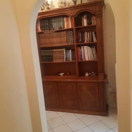 Classical Apartment At Lycabetus Hill Атина Екстериор снимка